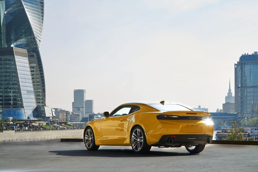  Chevrolet Camaro Performance 2017 года  (фото 2 из 6)